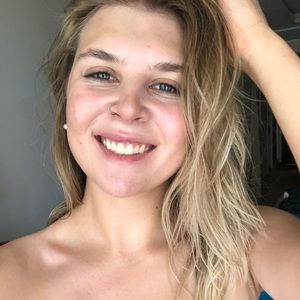 Meet your Posher, Lily